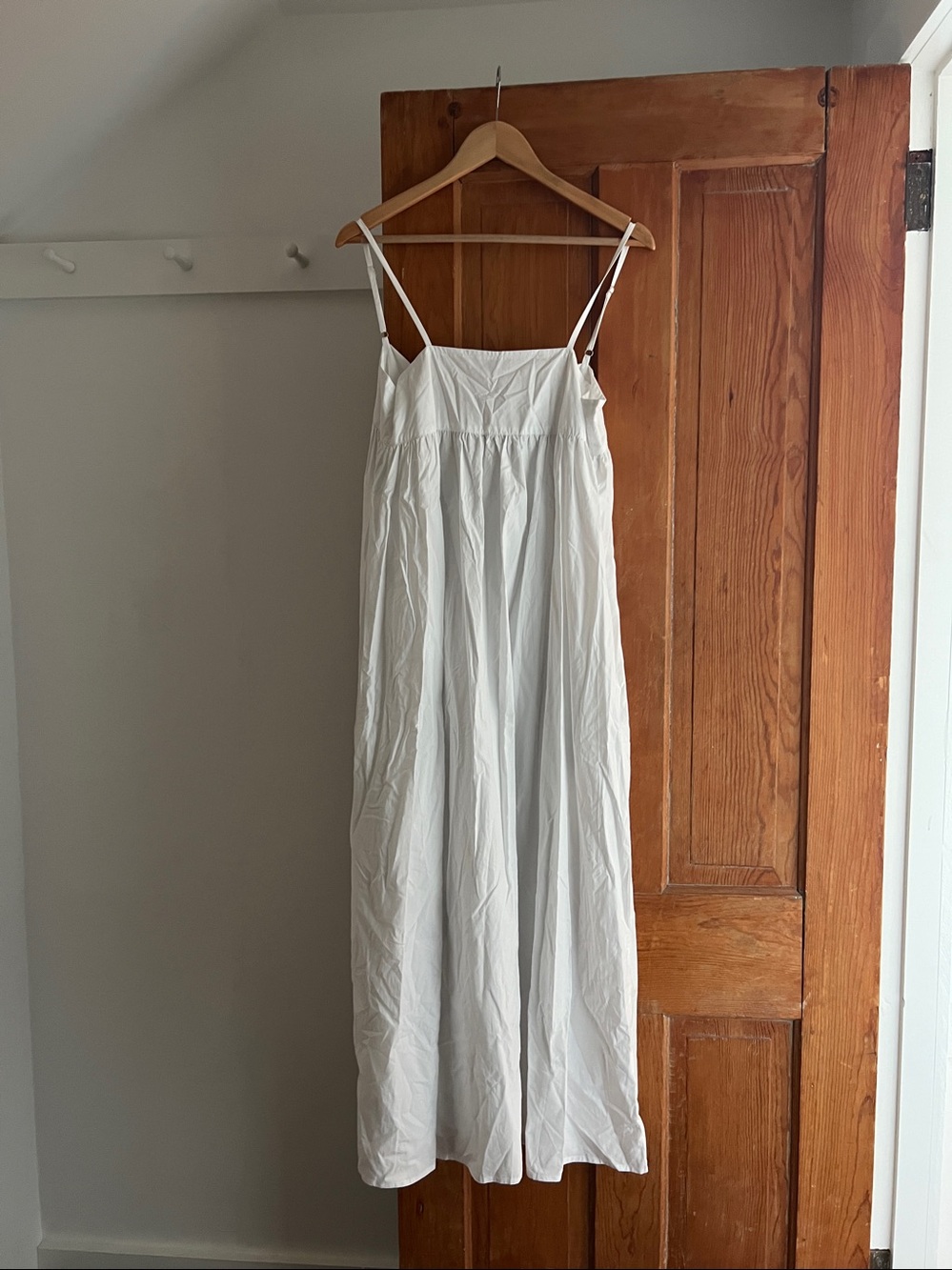 Ebossy white NEW 100 percent cotton dress Sm. with pockets gorgeous